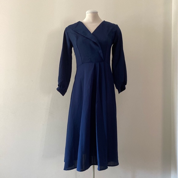 Navy long sleeved classy A-line dress - Picture 1 of 4